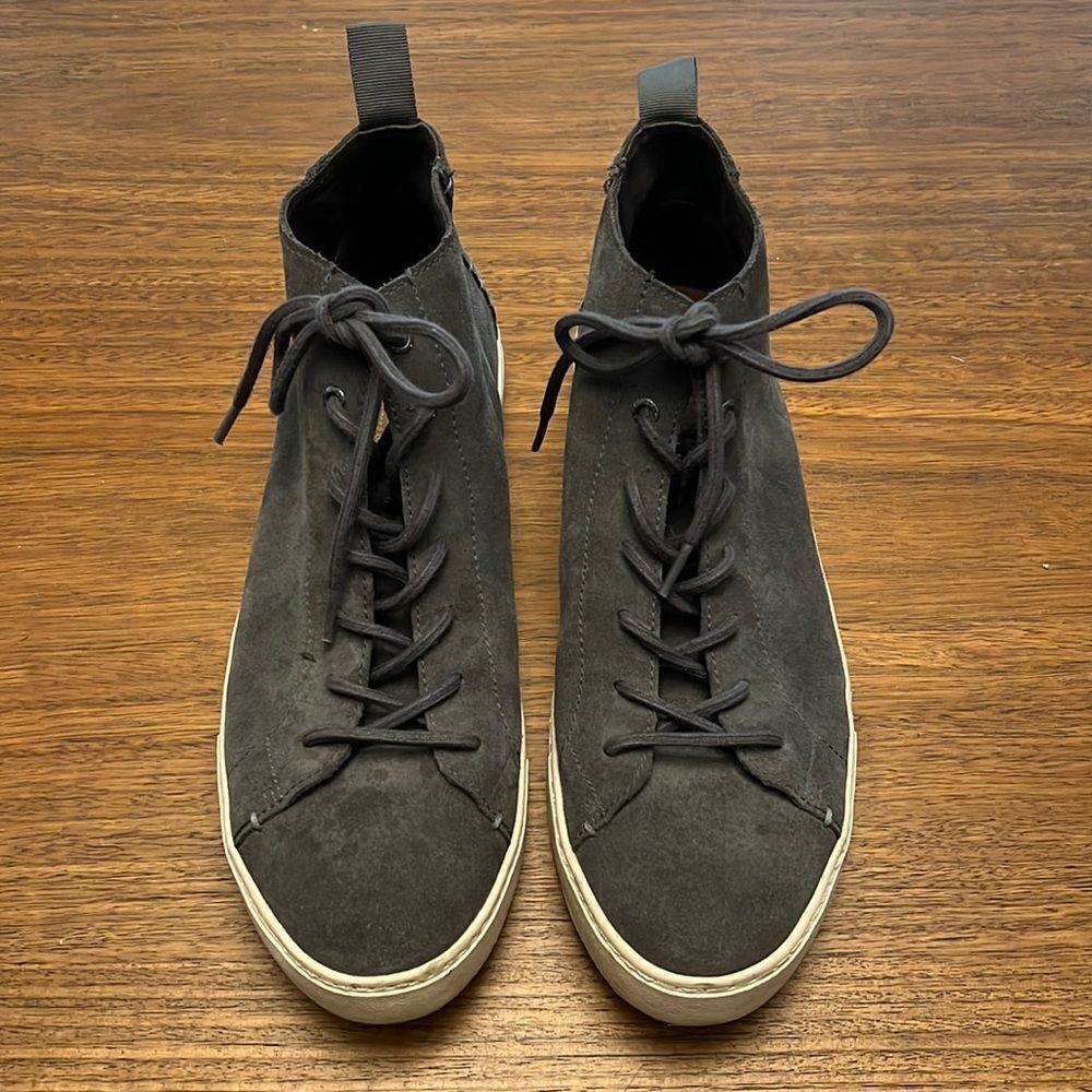 Toms suede sneakers  